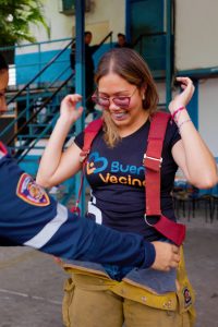 Buen Vecino de EK llevó luz a los Bomberos de Charallave