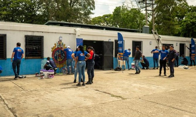 Buen Vecino de EK le da nuevo rostro a la estación de Bomberos de Cúa