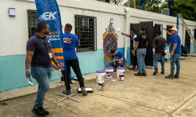 Buen Vecino de EK le da nuevo rostro a la estación de Bomberos de Cúa