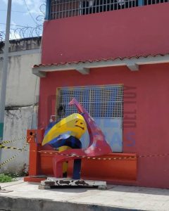 “El Abrazo” reaparece tras denuncia ciudadana y podría regresar a la Plaza del Estudiante
