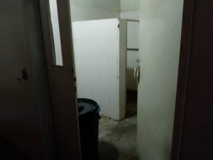 Denuncian arbitraria reubicación escolar en condiciones precarias: comunidad educativa exige respuesta urgente (+Fotos)