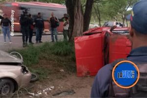Colisión múltiple y volcamiento deja 4 lesionados en Charallave
