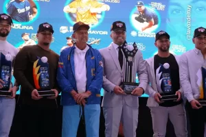 “El Potro” Álvarez fue reconocido por la Liga Venezolana de Béisbol